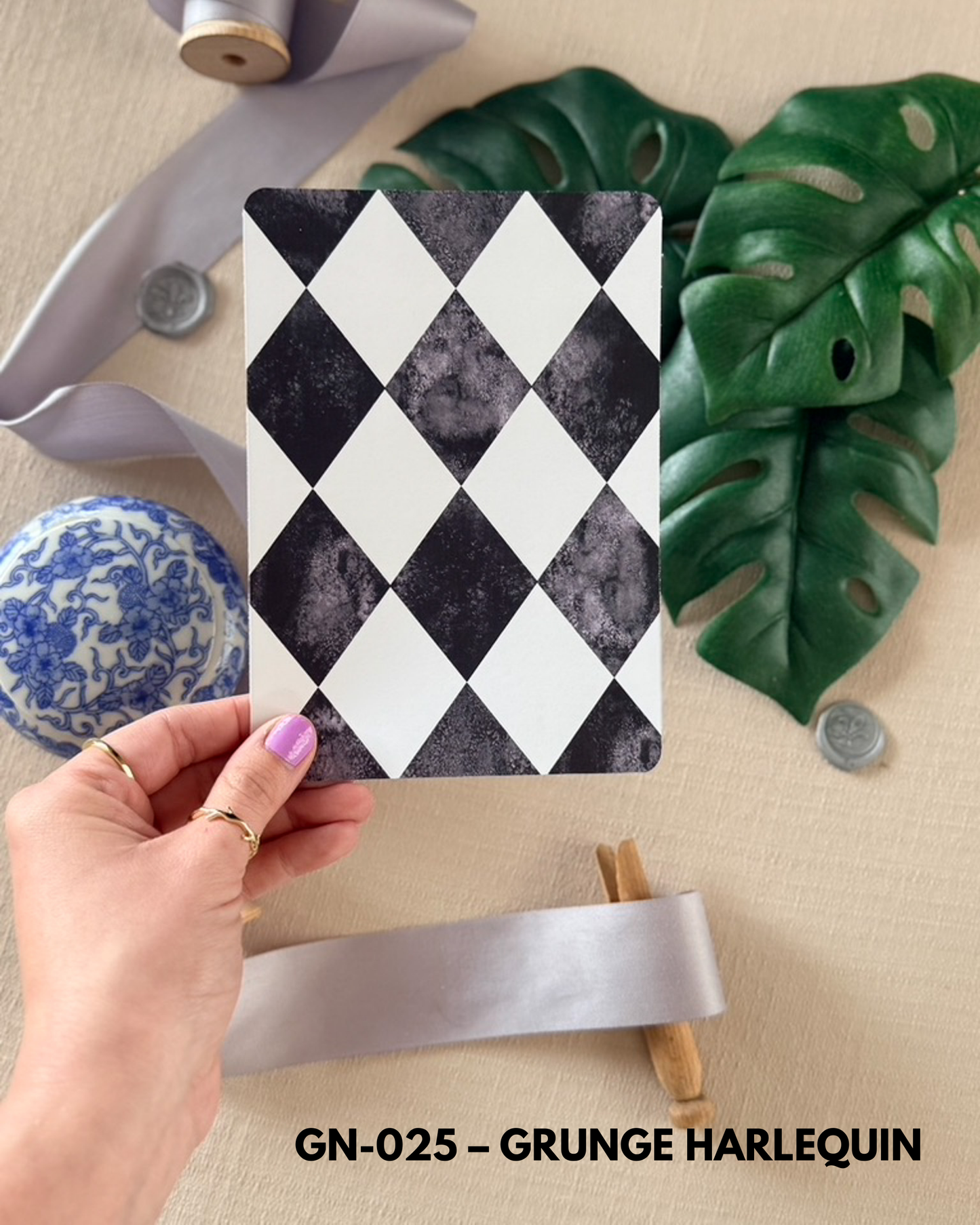 Wavy Checkered - Kindle Inserts