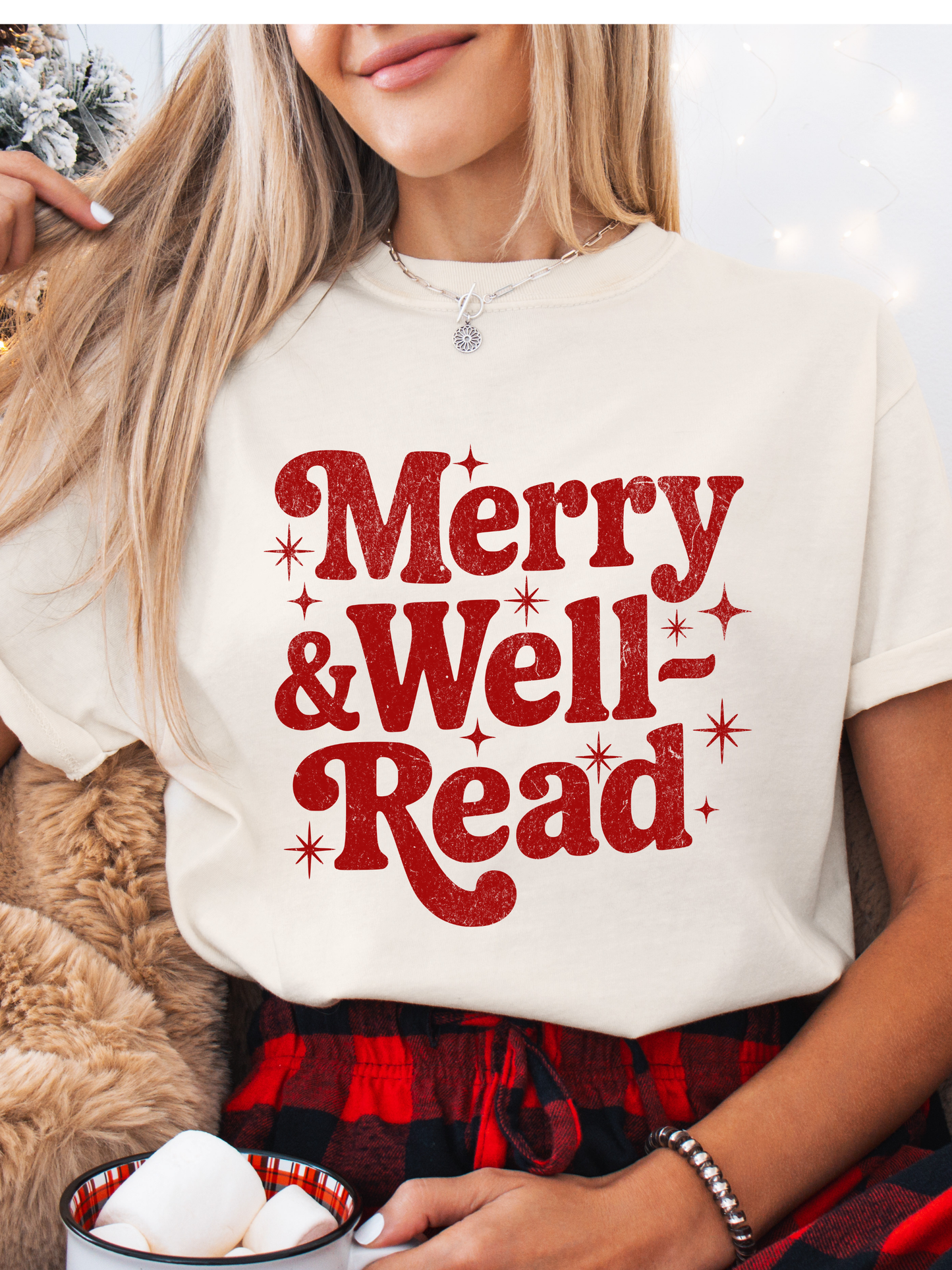 Merry and Well Read - Tee