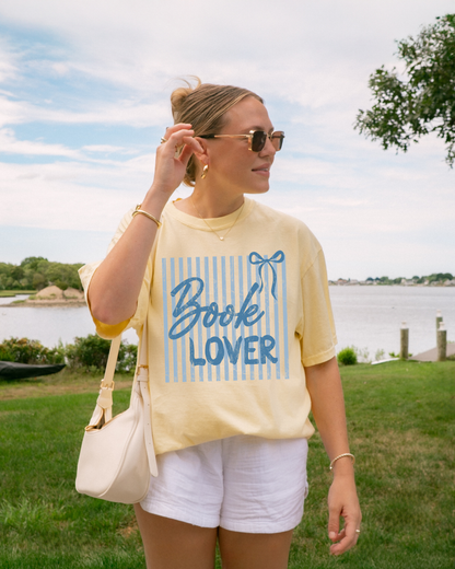 Book Lover - Tee
