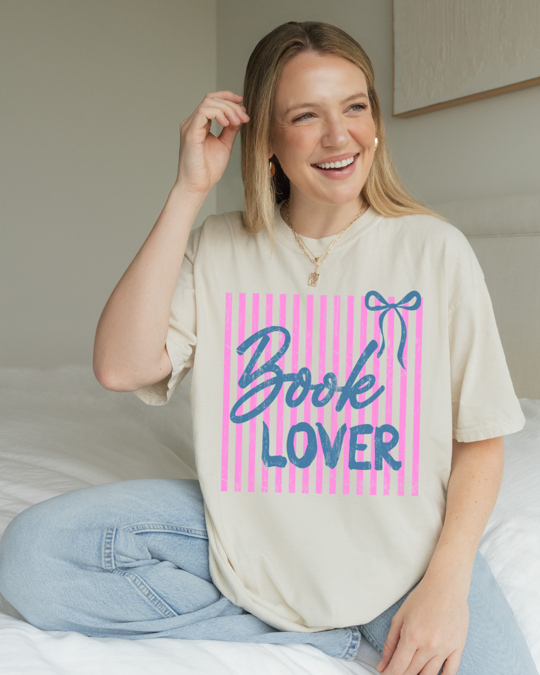 Book Lover - Tee