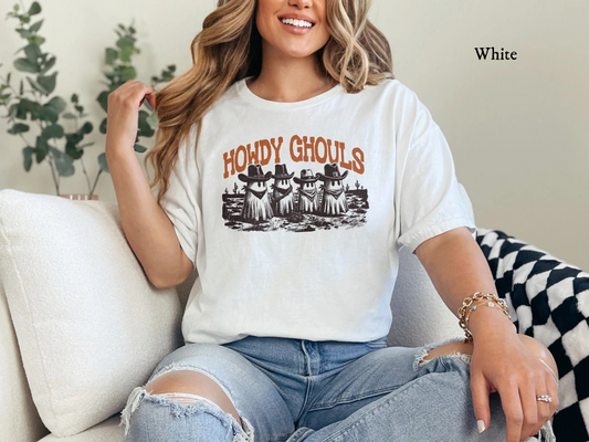 Howdy Ghouls T-Shirt, Casual Halloween Tee, Ghost-Themed Apparel, Fun Fall Fashion, Spooky Holiday Shirt