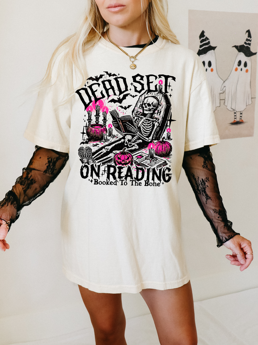 Dead Set on Reading - Tee