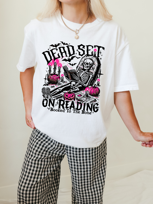 Dead Set on Reading - Tee