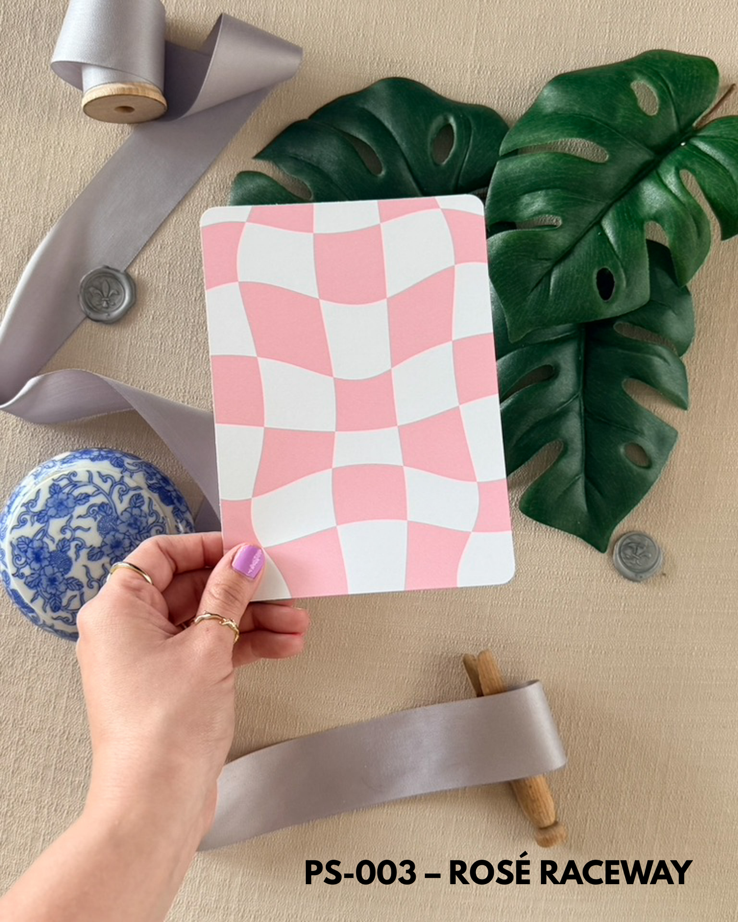 Wavy Checkered - Kindle Inserts