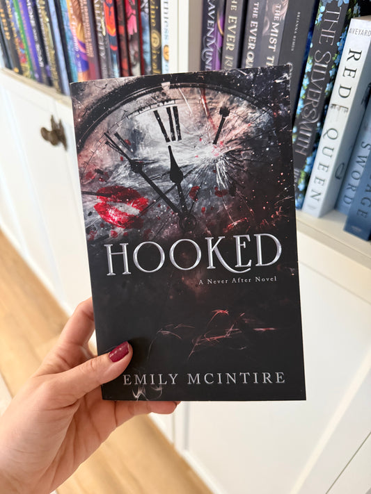 Hooked – Emily McIntire (Paperback)